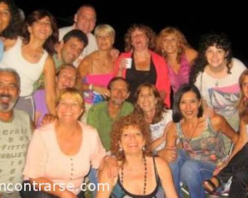 Qué lindo grupo!!!! :Encuentro Grupal RECIBIMOS EL DIA DE LOS ENAMORADOS ,4º PICNIC EN LA COSTA DE VICENTE LOPEZ
