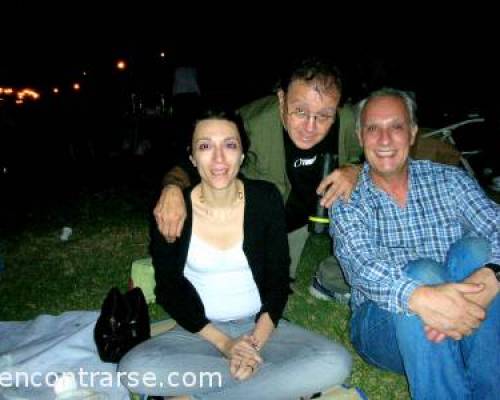 Les presento a Silvina, una nueva compañera!!! :Encuentro Grupal RECIBIMOS EL DIA DE LOS ENAMORADOS ,4º PICNIC EN LA COSTA DE VICENTE LOPEZ