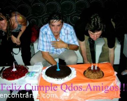 Feliz Cumple Queridos Amigos !!!! :Encuentro Grupal CENAMOS Y BAILAMOS EN XAXO-festejamos los cumples de CINCUENTAYTANTOS,  LILIBAIRES y CLAUDIO39