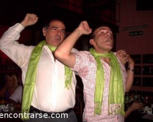 4561 8 OTRA VEZ EL DUO, PERO AHORA CON CHALINA VERDE???????