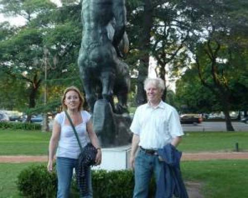 4576 8 MONUMENTOS DE BUENOS AIRES POR LA JONES 