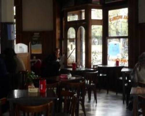 5201 8 BARES NOTABLES DE SAN TELMO POR LA JONES