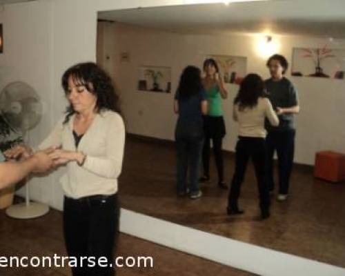 5335 12 VENI A APRENDER A BAILAR Y A DIVERTIRTE APRENDIENDO