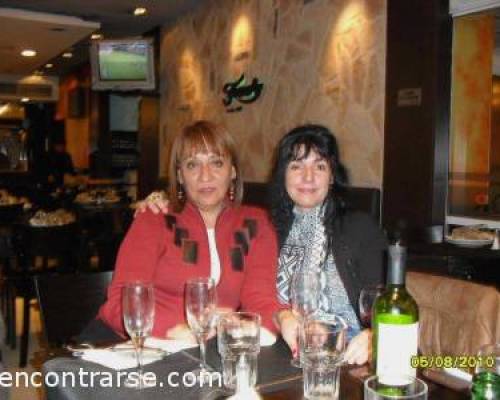 5389 44 GRUPO DE CINE Y MORFETE DE LOS MIÉRCOLES EN BELGRANO