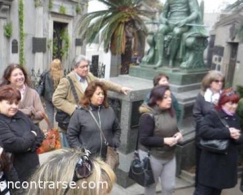 5556 18 CEMENTERIO DE LA RECOLETA - POR LA JONES