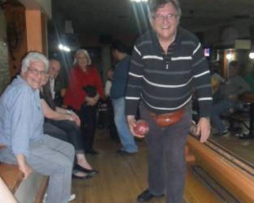 5563 10 En el OESTE,creemos hacer BOWLING,POOL,y muchos amigos.Querés venir?????
