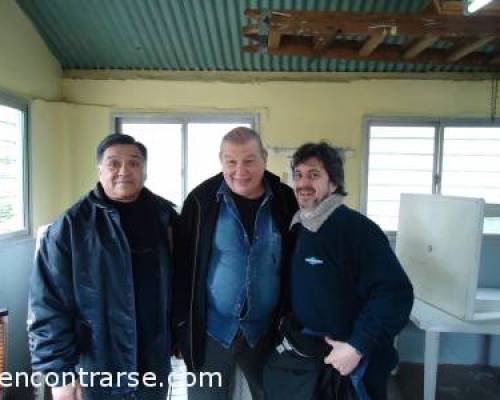 ojo con ese grupete... :Encuentro Grupal Solo fotos -Los Plomos Arededor de la Parrilla- o ¡CHAU, QUIQUE!