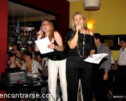 5668 38 ¡ KARAOKE ! ¡ KARAOKE ! EN THE ROZZ