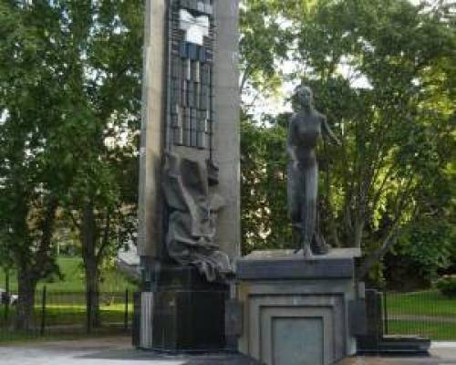 5790 32 MONUMENTARIA- POR LA JONES