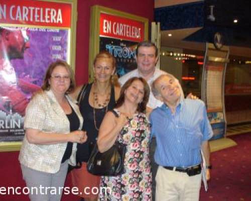 6132 2 GRUPO DE CINE Y MORFETE DE LOS MIERCOLES
