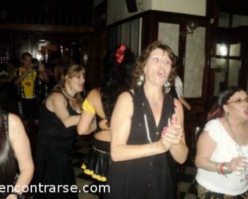 6136 23 FIESTA DE DISFRACES Y KARAOKE