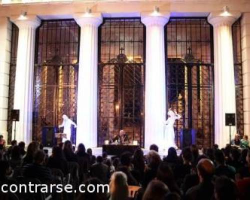 6475 33 NOCHES DE LUNA Y MISTERIO- ALBERTO LAISECA EN EL CEMENTERIO DE LA RECOLETA