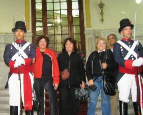 6530 69 INGRESO A CASA ROSADA POR LOS GRANADEROS Y PLAZA DE MAYO POR LA JONES 