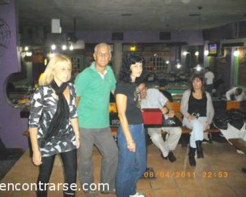 6672 12 Vení a jugar al Bowling con palos chicos o al pool en el OESTE