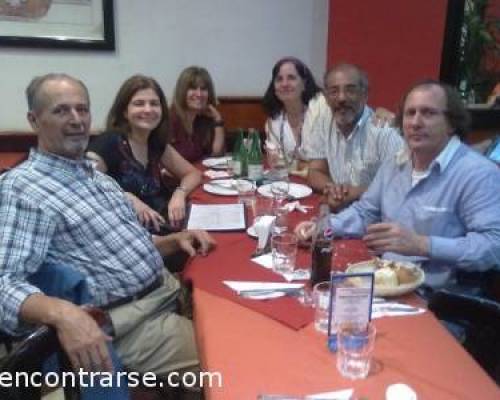 6718 1 CLUB SOCIAL CAFE DE FLORES- Cada día más chapitas