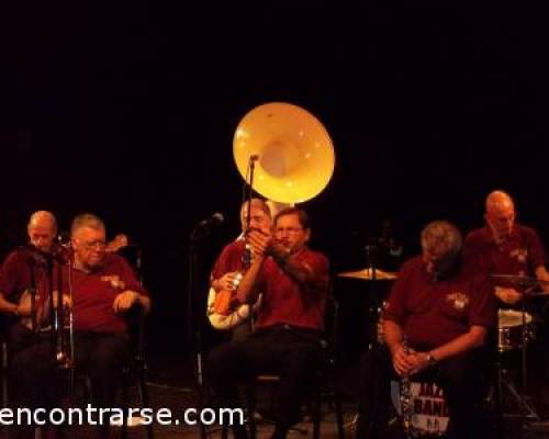 6910 9 UTN JAZZ EN EL BAC(British Arts Centre) Con la FENIX JAZZ BAND