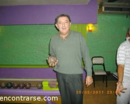 6978 25 Vení a jugar al Bowling con palos chicos o al pool en el OESTE