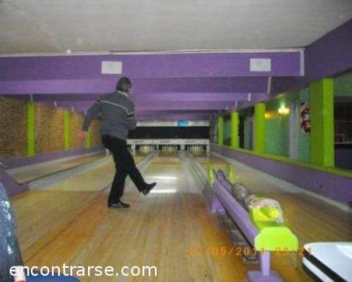 7021 11 Vení a jugar al Bowling con palos chicos o al pool en el OESTE