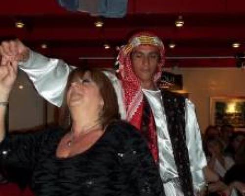 7339 80 CENA SHOW GRIEGO ARMENIO EN ANUSH DE FLORES