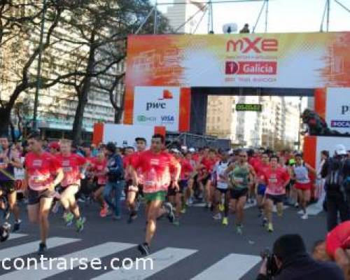 7539 12 ¡CARRERA POR EQUIPOS DEL BANCO GALICIA 2011! SUMATE Y ACOMPAÑANOS