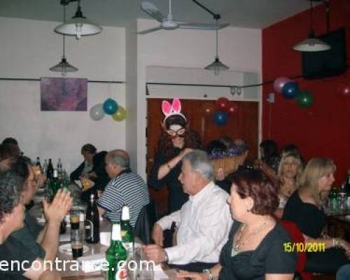 7713 46 Festejamos el  6° ANIVERSARIO del Club de los Viernes