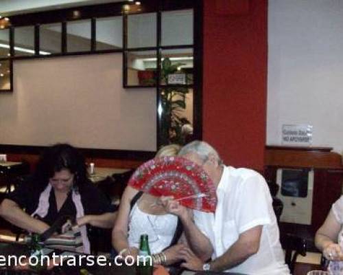 8003 3 EL CAFE DE LOS GALANES- (Cafe Uno- Flores). Tambien admite mujeres, ja ja ja 