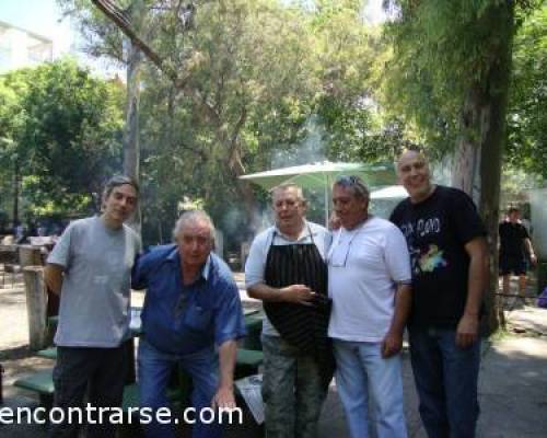 8021 44 LE FESTEJAMOS EL CUMPLE A CAMIONERO Y BRINDIS DE FIN DE AÑO
