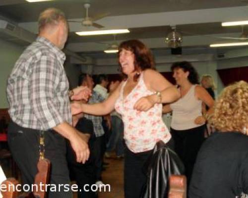 8117 8 Itinermos con El Club de los Viernes a EL SOL, y podremos bailar!!!