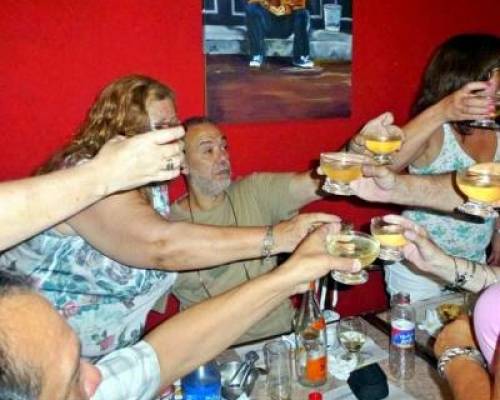 8145 23 Ultimo viernes del año festejamos y brindamos en Cladd!!!
