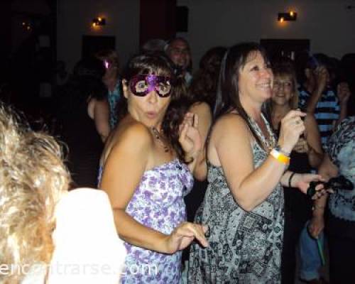 8203 53 CENA-SHOW-KARAOKE-BAILE