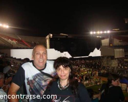 8002 2 ROGER WATERS: THE WALL LIVE TOUR