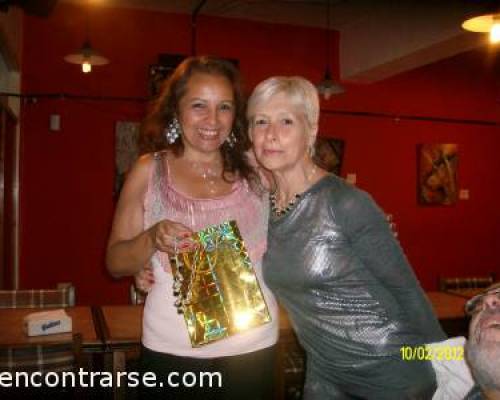 Que bonitas!! :Encuentro Grupal Este viernes le festejamos el cumpleaños a la Reina de los juegos de palabras, la mas simpática, a .... Zuly!!!!!!!!!!!!!!!!!!