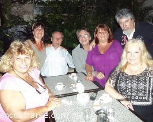 8290 12 EL CAFE DE LOS GALANES- (Cafe Uno- Flores). 