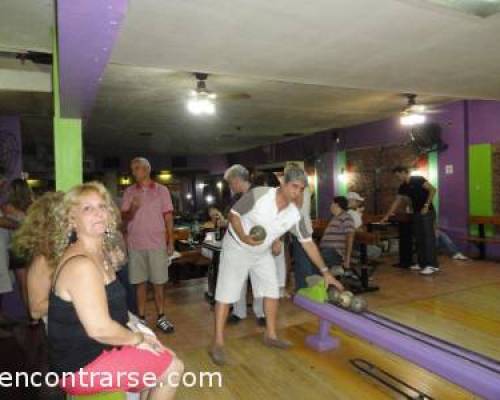 8354 4 VENITE A EL OESTE A JUGAR BOWLING