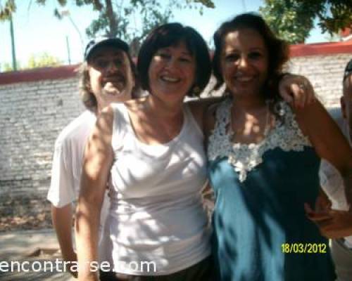 Que lindas tres y medias personas!! :Encuentro Grupal ¡¡¡  ASADO ++ JOLGORIO ++ BAILE ++ FIESTAAA !!!