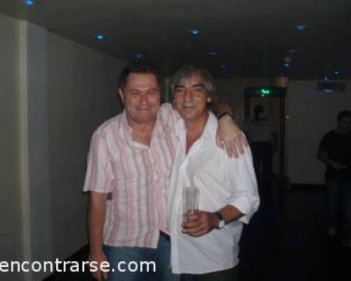 8415 8 Y SI SI SEGUIMOS BAILANDO EN DISCO SIX PARA LOS QUE NOS QUEDAMOS EN BAIRES !!!!!!