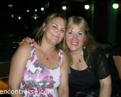 8507 18 EN EL OESTE LOS VIERNES JUGAMOS BOWLING Y POOL