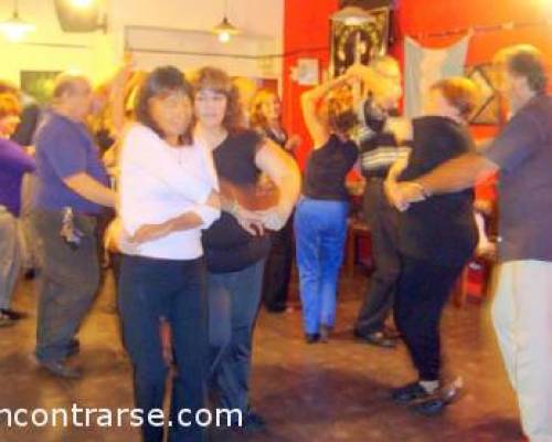 8635 2 Siguen las clases de ritmos latinos y rock, dictadas por Moni2006!!! 