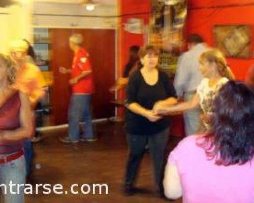8666 5 Siguen las clases de ritmos latinos y rock, dictadas por Moni2006