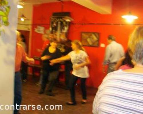8666 7 Siguen las clases de ritmos latinos y rock, dictadas por Moni2006