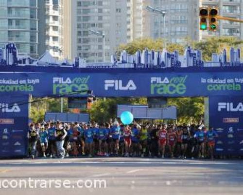 8686 32 FILA REAL RACE 10k y 2,5k, LA CIUDAD ES TUYA...CORRELA...!!!