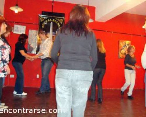 8691 32 Clases de Ritmos Latinos y Rock, dictadas por Mony2006-