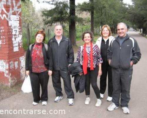 8844 13 Sabado, caminata...