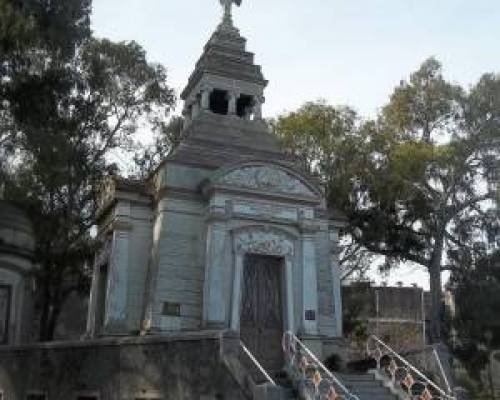 8953 14 CEMENTERIO DE LA CHACARITA -ESTRENO -POR LA JONES