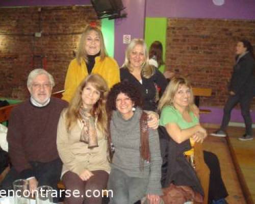 9124 3 EN EL OESTE LOS VIERNES JUGAMOS BOWLING Y POOL