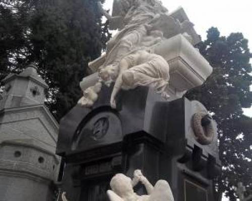 9175 4 CEMENTERIO DE LA RECOLETA POR LA JONES 
