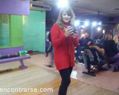 9254 13 EN EL OESTE LOS VIERNES JUGAMOS BOWLING Y POOL