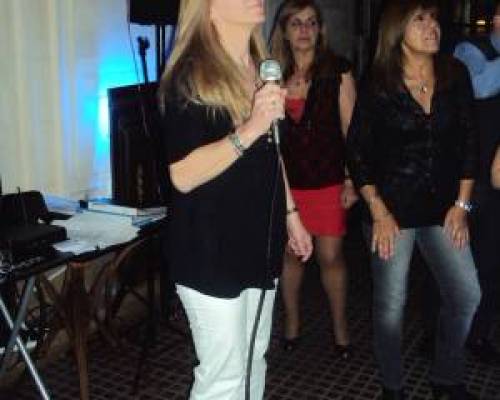 Gisee muyyy bueno como siempre! :Encuentro Grupal CENA-SHOW-KARAOKE-BAILE