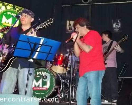 9461 12 NOcHe EntRe AmiGos y BLueS-