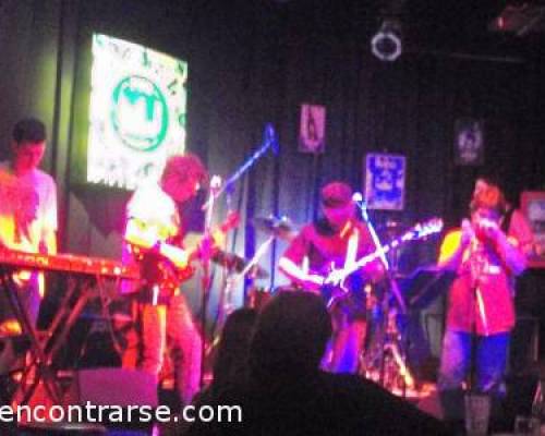 9461 15 NOcHe EntRe AmiGos y BLueS-